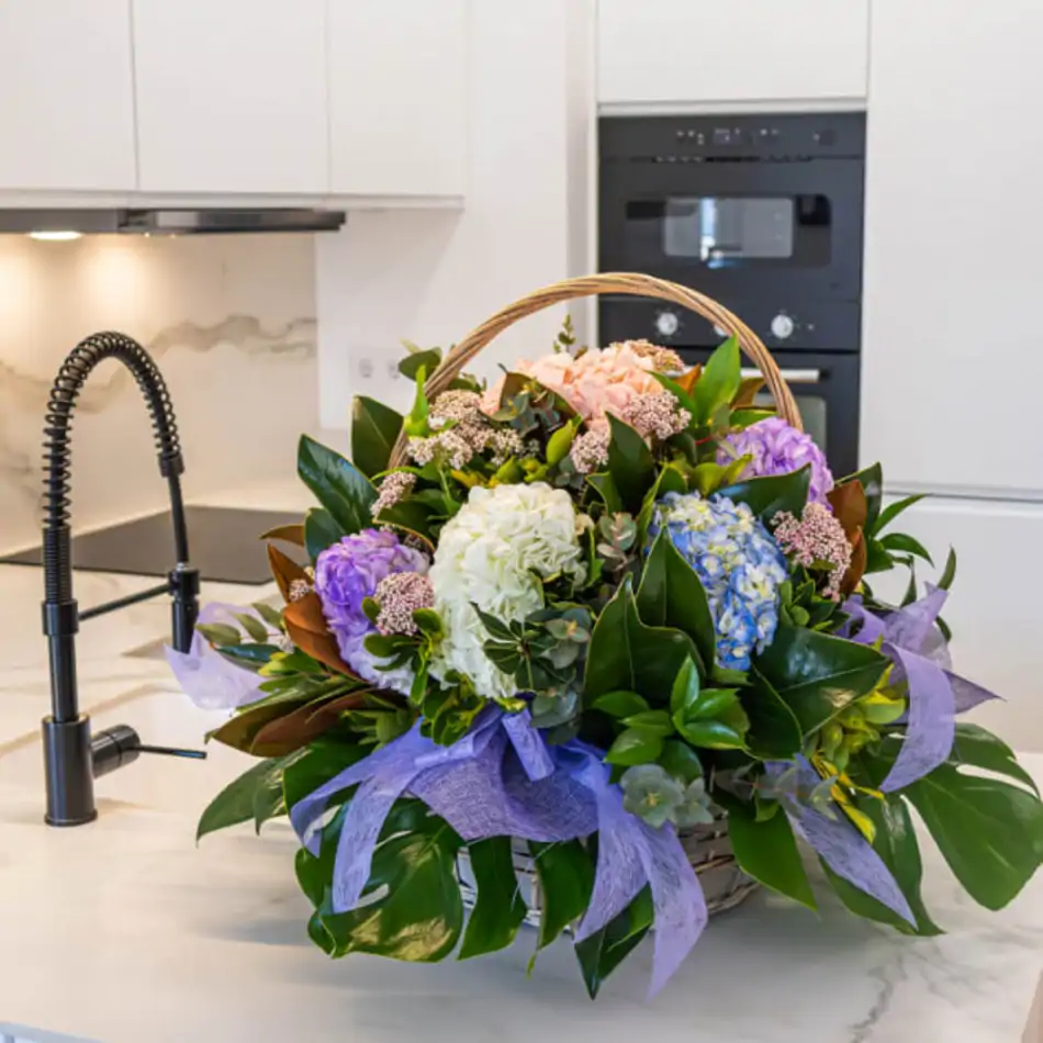 Cesta de flor de hortensia