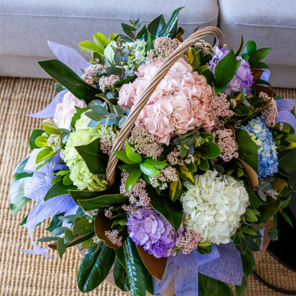 Cesta de flor de hortensia