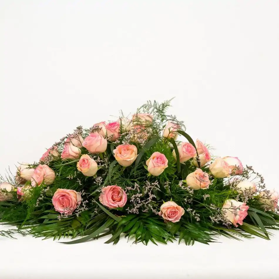 Cojín de rosas rosas