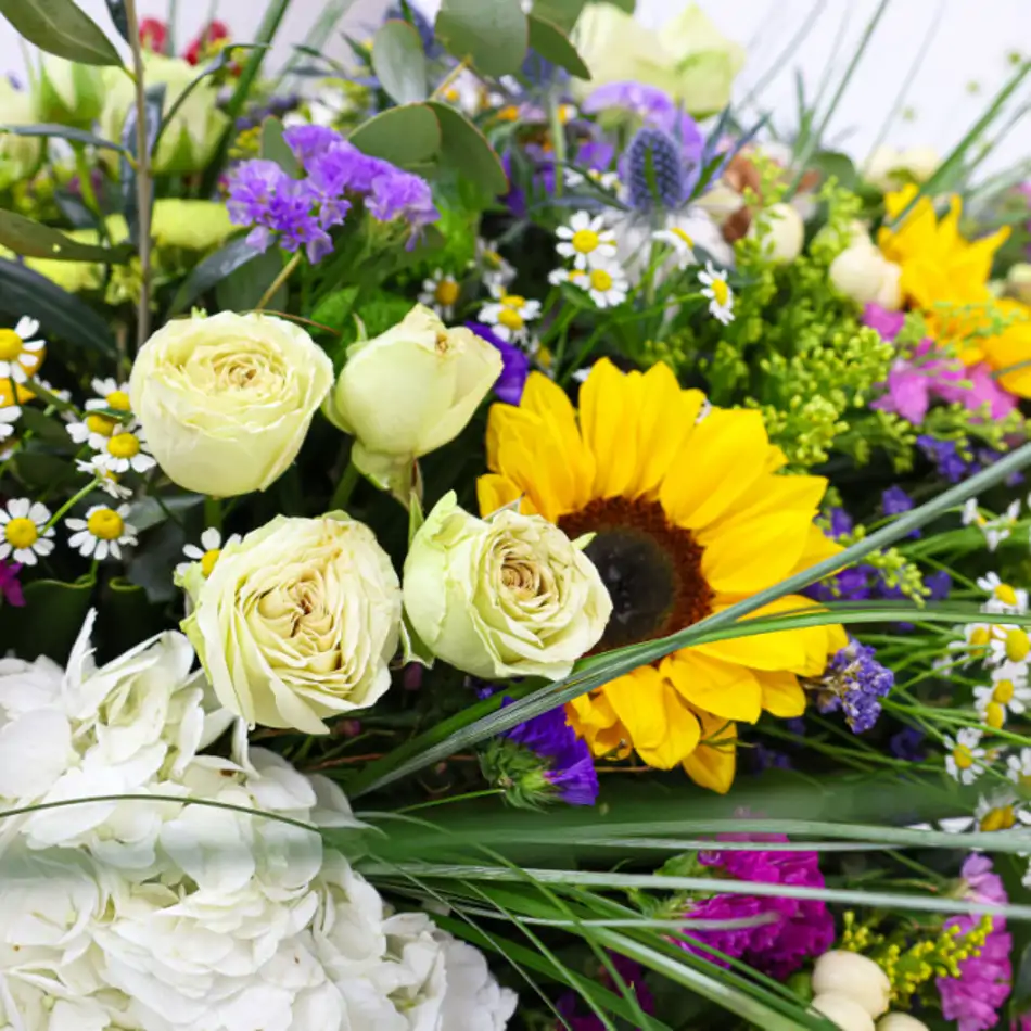 Corona de flor estacional