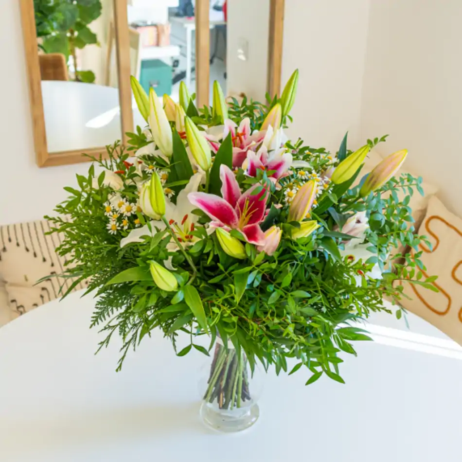 Ramo de lilium asterguey