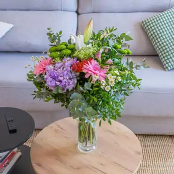 Comprar Ramo de flor variada con hortensias en Barcelona