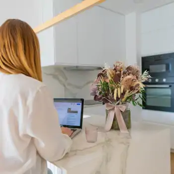 Comprar Jarrón flor artificial romántico en Barcelona